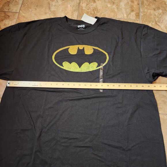 Batman Logo T-Shirt – Men’s 3XB / 3XL, Black, Short Sleeve, NWOT - Picture 5 of 7
